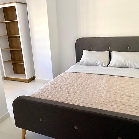 Luxury Apartment With Sea View Puerto Torrevieja Exterior photo